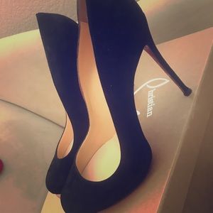 Christian Louboutin Black suede pump